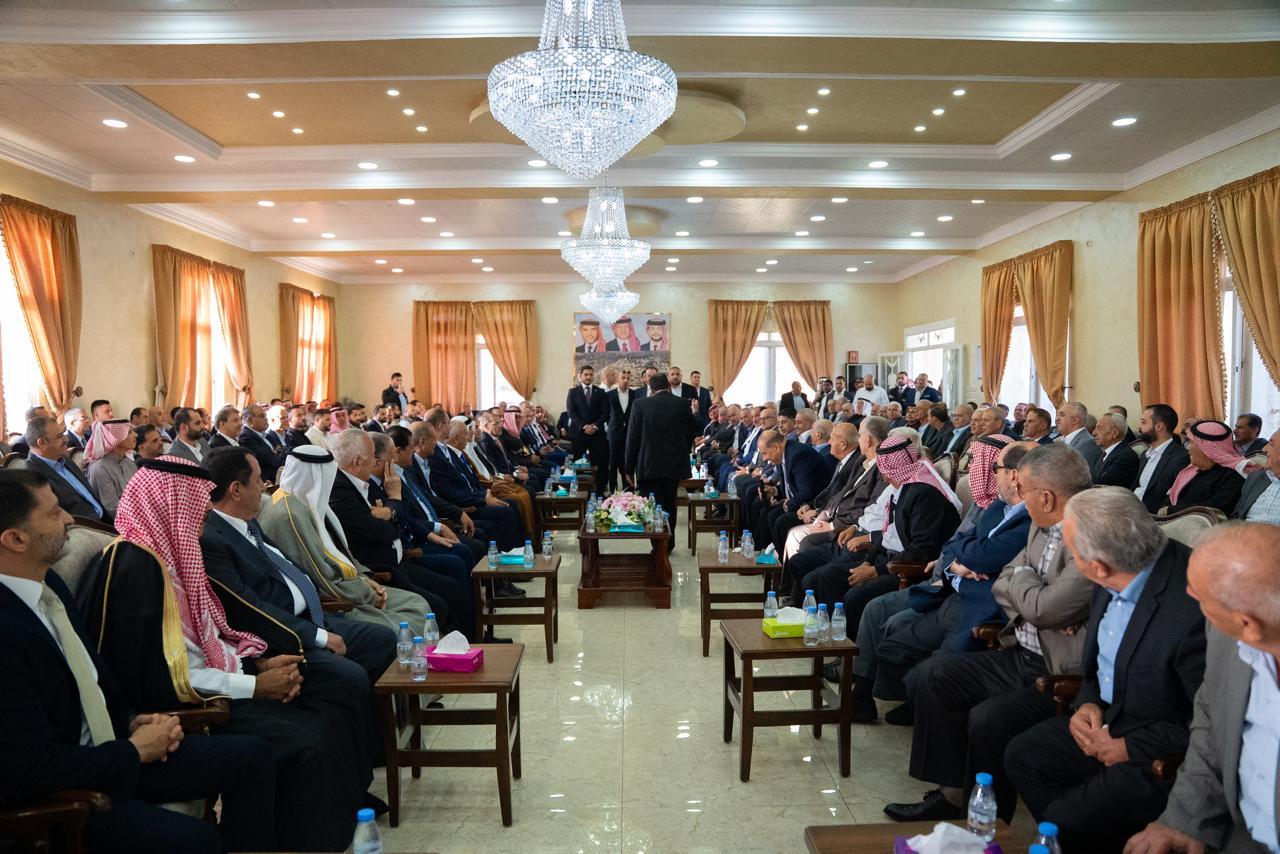 عشيرتا أبو تاية والدباس تتبادلان آيات المحبة والأصالة .. جاهة النقيب سيف زيد مشهور زعل أبو تاية
