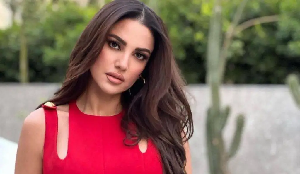 درة تثير الجدل بعد ظهورها بالمايوه على السوشيال ميديا
