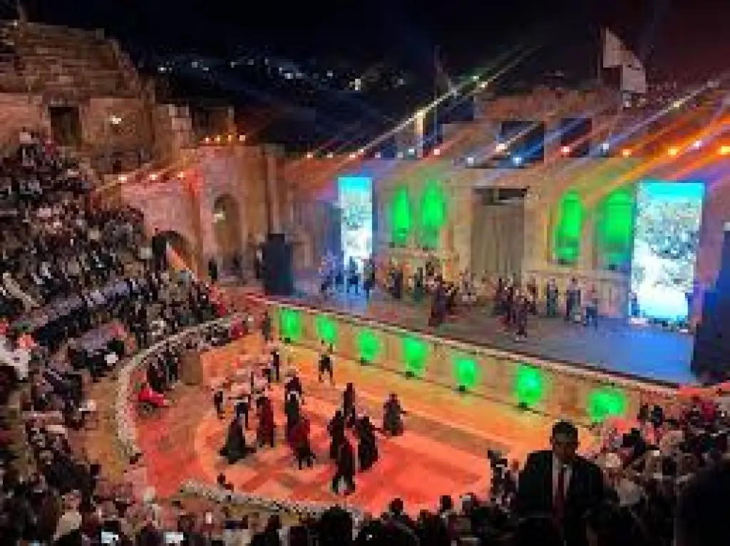 “جرش”: نجوم الاردن يستحضرون فلسطين والمهرجان يستذكر متعب السقار