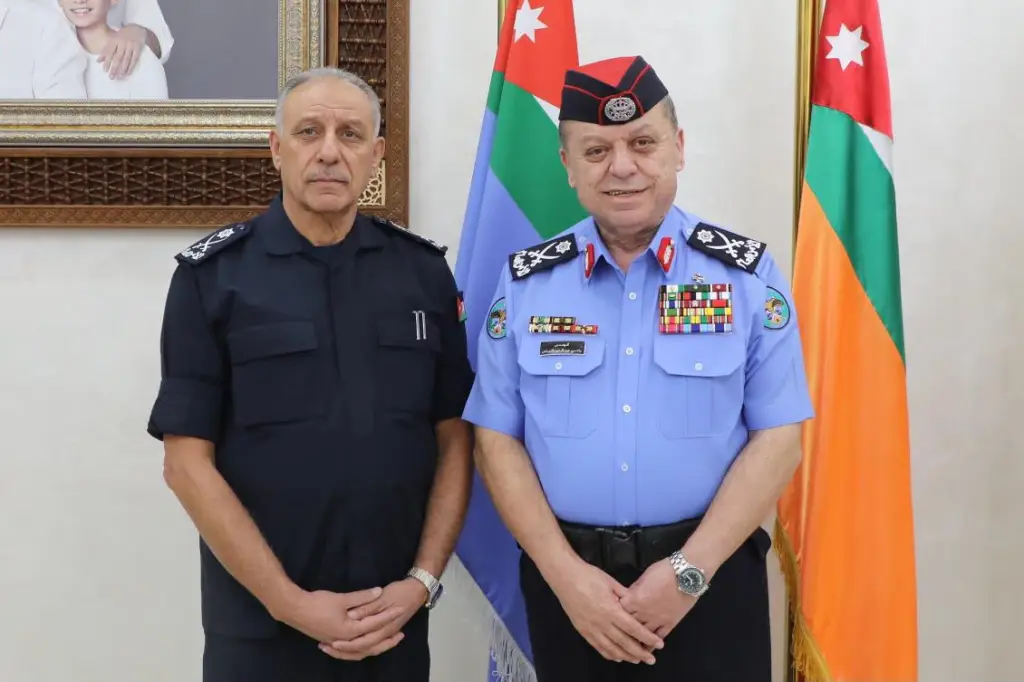 ترفيع العميد المهندس رامي الدباس إلى رتبة لواء و إحالته إلى التقاعد.