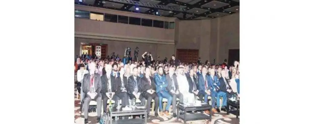 الغرايبة يفتتح القمة العربية للذكاء الاصطناعي في البحر الميت