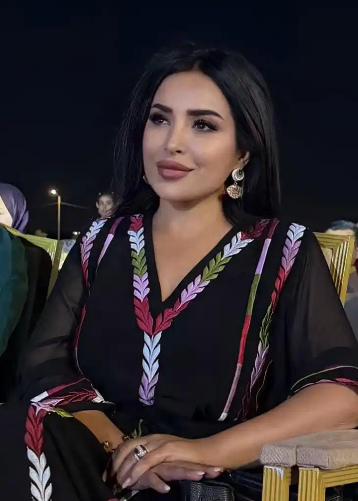 الشاعرة نجاح المساعيد في أم الجمال .. حضورٌ شعريّ يُضيء ذاكرة المكان ( صور )