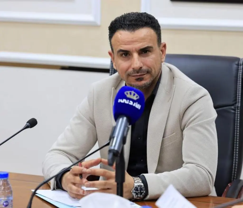 شديفات: وزير حالي تدخل ليكون شريكه محاميا للضمان .. والعودات يرد: يطلعله