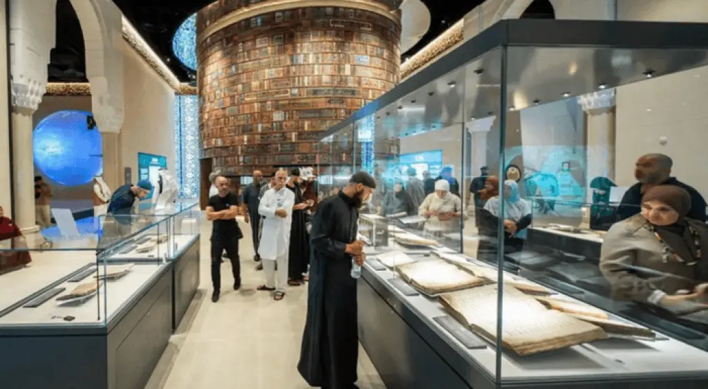 السعودية.. عرض مصحف نادر عمره مئات الأعوام