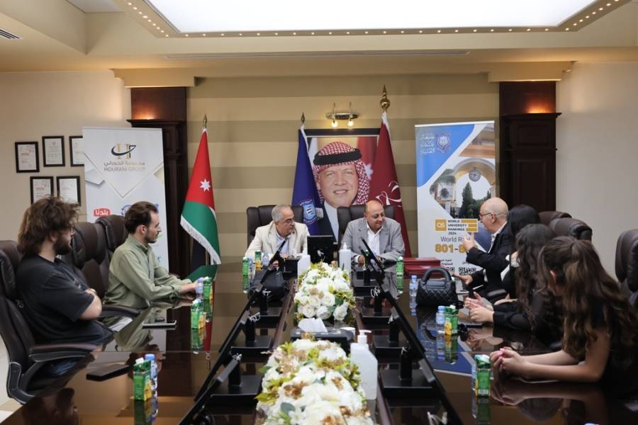 .الحوراني يُكرّم فرقة كورال عمان الأهلية ويمنحهم خصمًا 50% تقديرًا لتميّزهم بمهرجان جرش