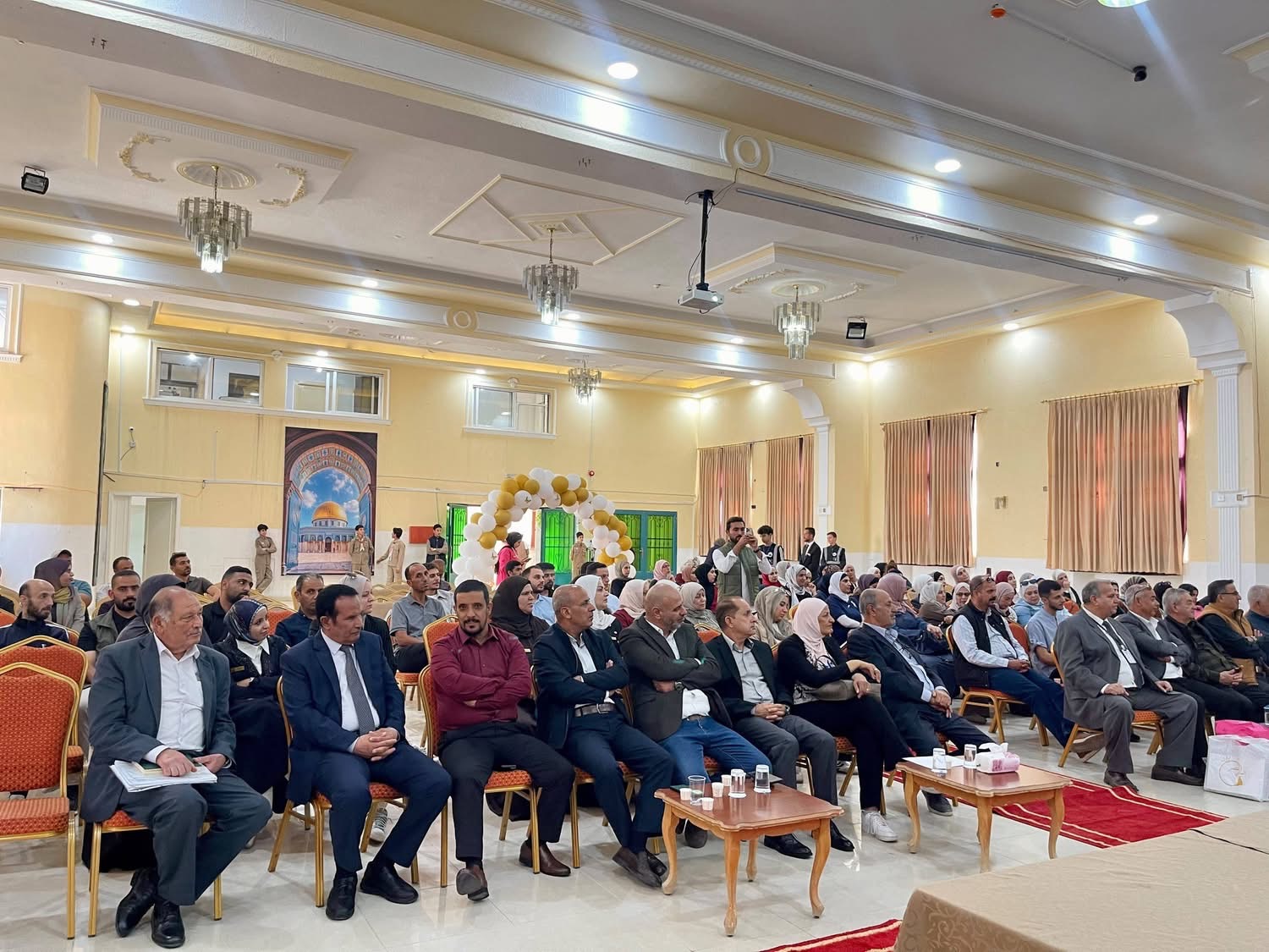 العقيل يرعى الندوة العلمية «اتجاهات حديثة في طرق وأساليب تدريس التربية الرياضية» في قصبة مادبا.