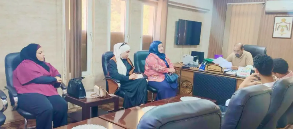 اجتماعًا تحضيريًا مع فريق متطوعي «صُنّاع الاستدامة»،في عجلون