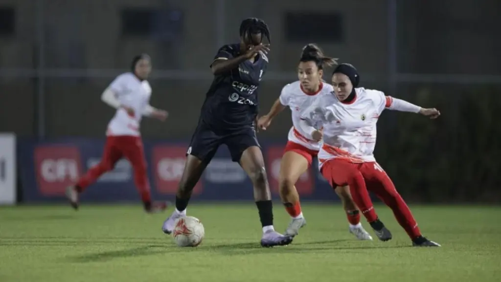 فريق الاتحاد يتصدر دوري المحترفات لكرة القدم