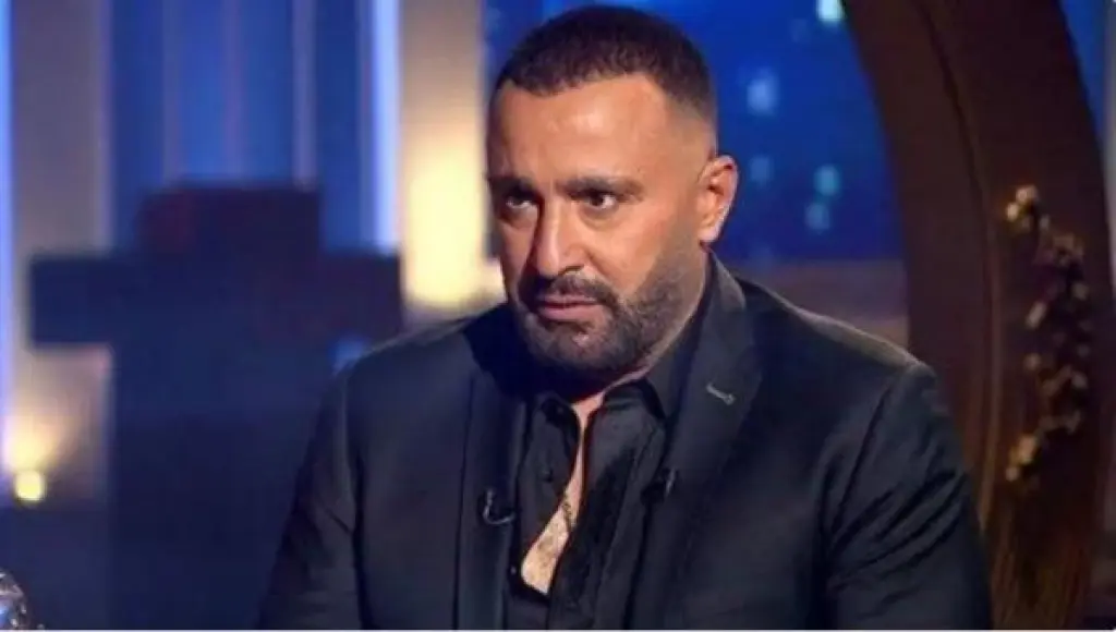 حزين لإهانتي أنا وأسرتي .. السقا غاضب بعد فيديو صلاح