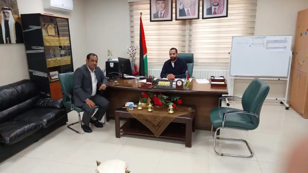 "أشغال الطفيلة" ترسم خارطة طريق لرفع كفاءة الخدمات وتطوير الطرق