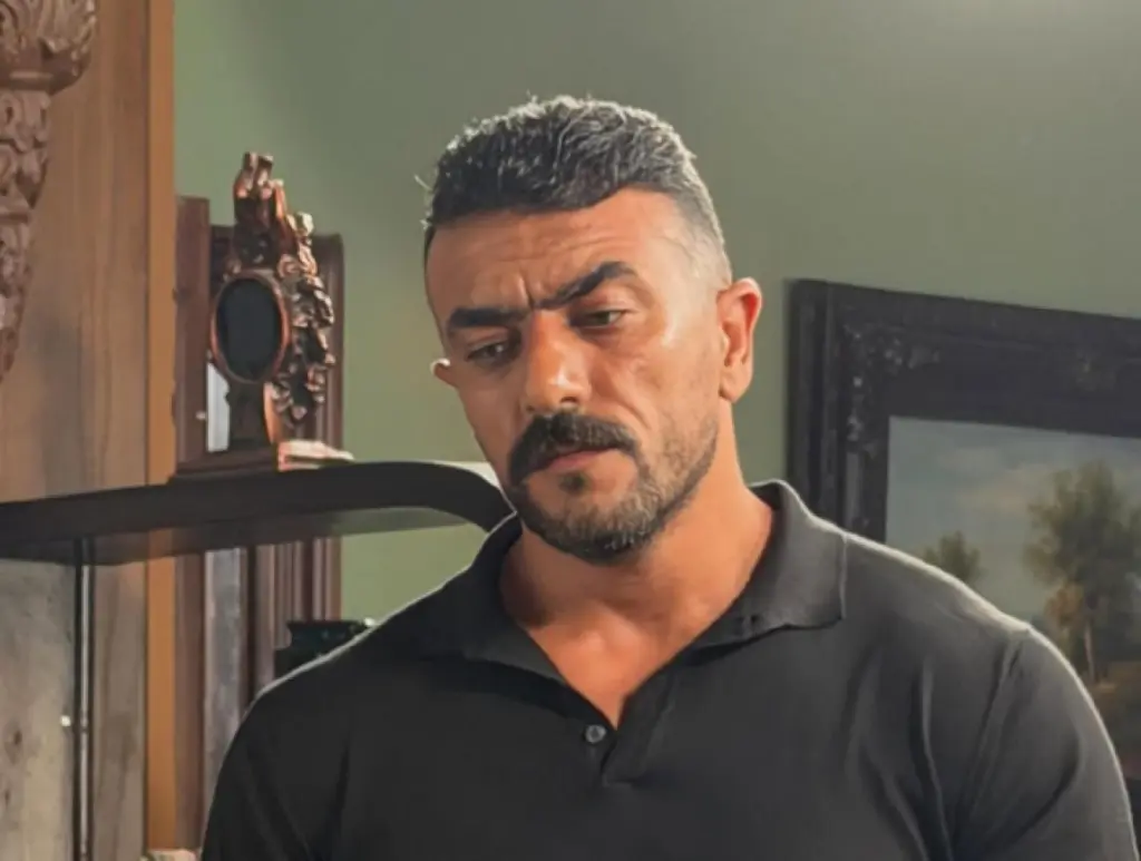 أحمد العوضي يثير فضول جمهوره حول بطلة مسلسله الجديد "سلطان الديب"